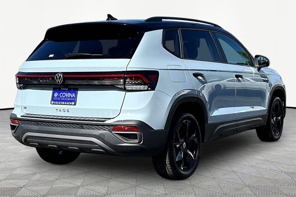 New 2026 Volkswagen Taos SE FWD image 6