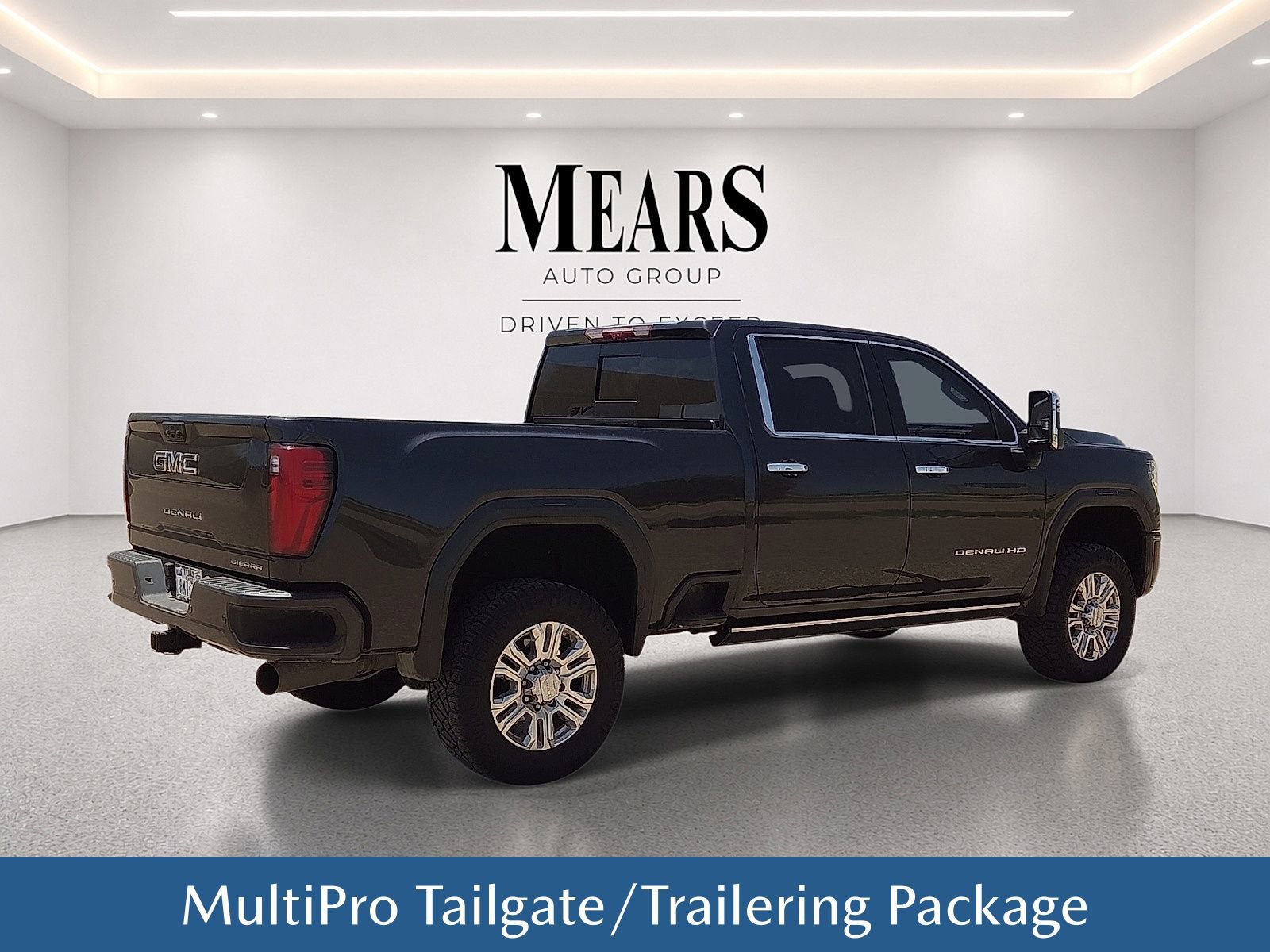 Used 2024 GMC Sierra 2500 Denali Ultimate AWD/4WD image 5