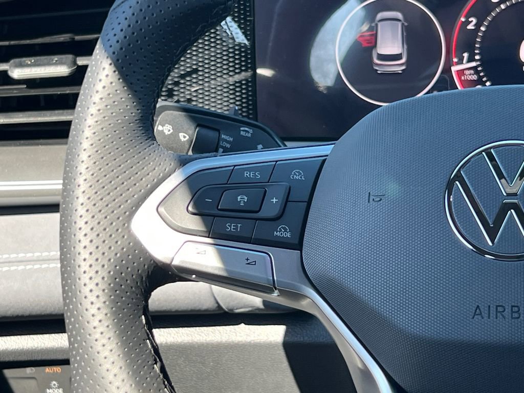 New 2026 Volkswagen Tiguan SE R-Line image 25