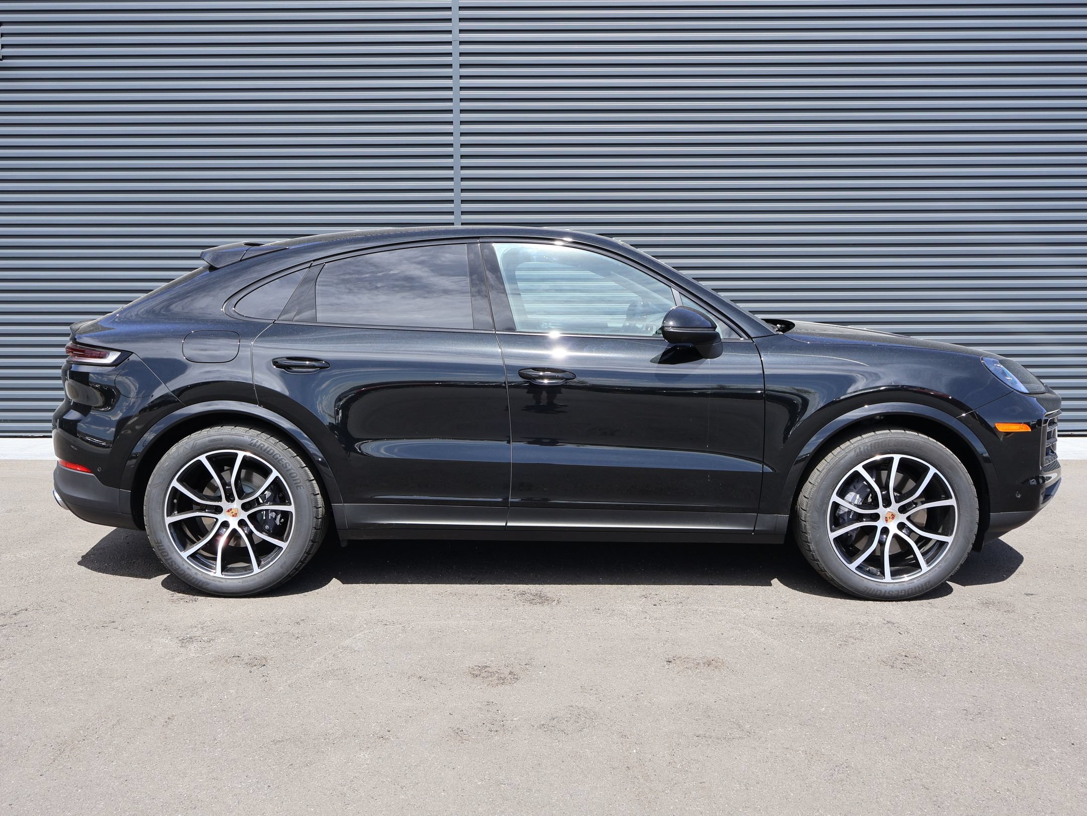Certified 2026 Porsche Cayenne Coupe AWD/4WD image 11