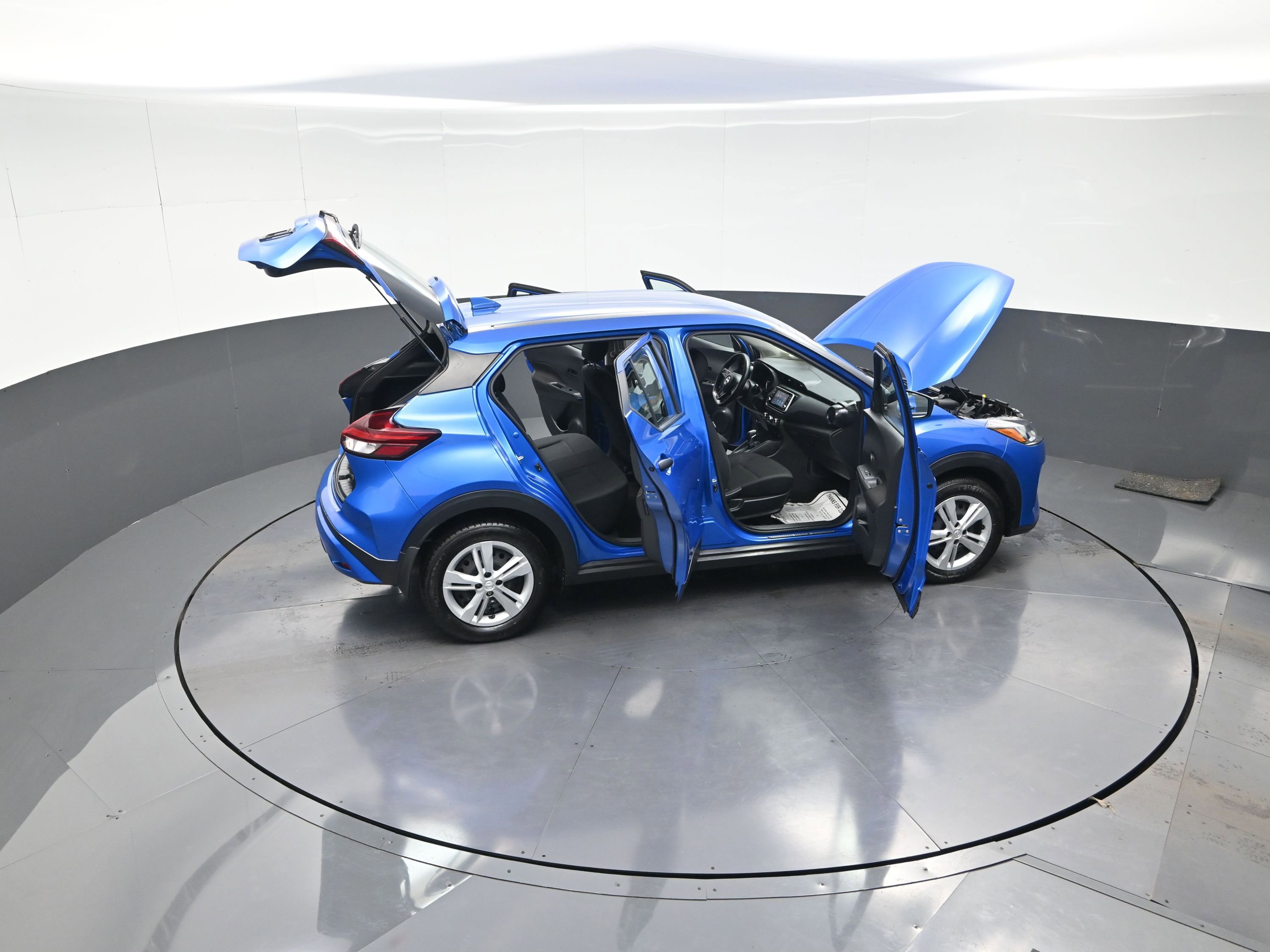 Used 2024 Nissan Kicks S w/ Interior Electronics Package image 14