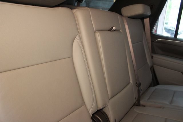 Used 2022 Chevrolet Tahoe LT w/ Luxury Package AWD/4WD image 14