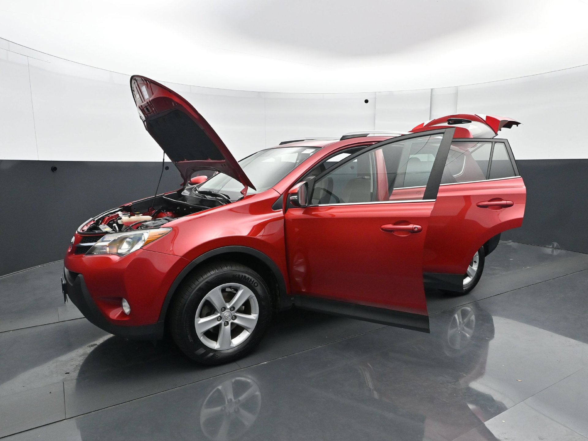 Used 2014 Toyota RAV4 XLE AWD/4WD image 29