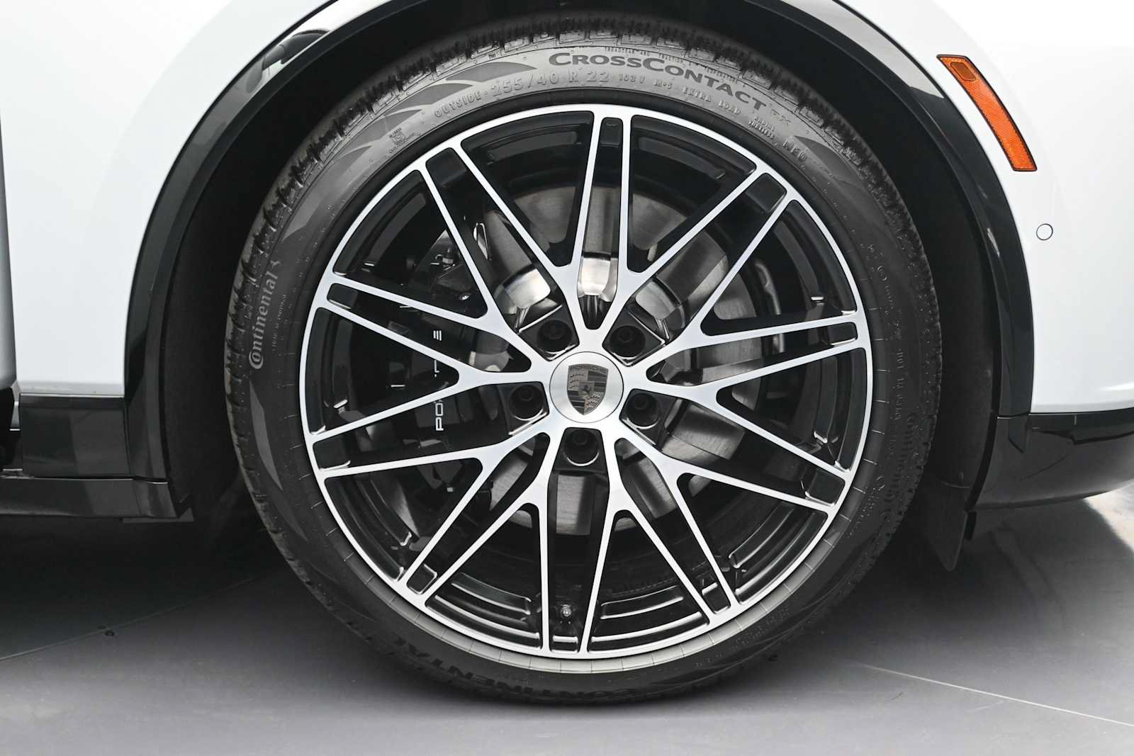 New 2026 Porsche Macan Turbo Electric AWD/4WD image 27