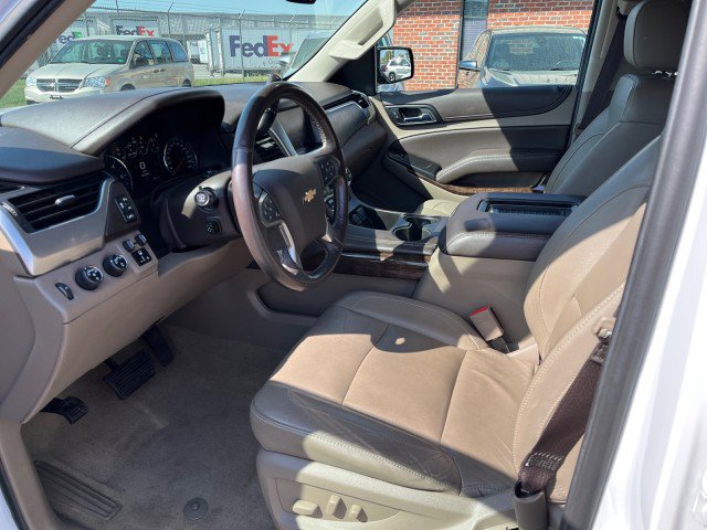 Used 2017 Chevrolet Tahoe LT w/ Luxury Package AWD/4WD image 13