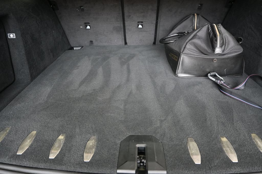 Certified 2023 BMW XM AWD/4WD image 20