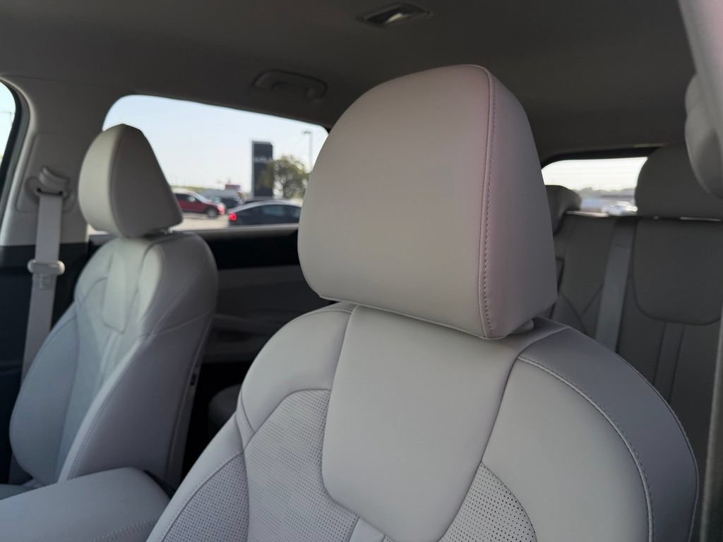 New 2026 Kia Sorento S AWD/4WD image 12