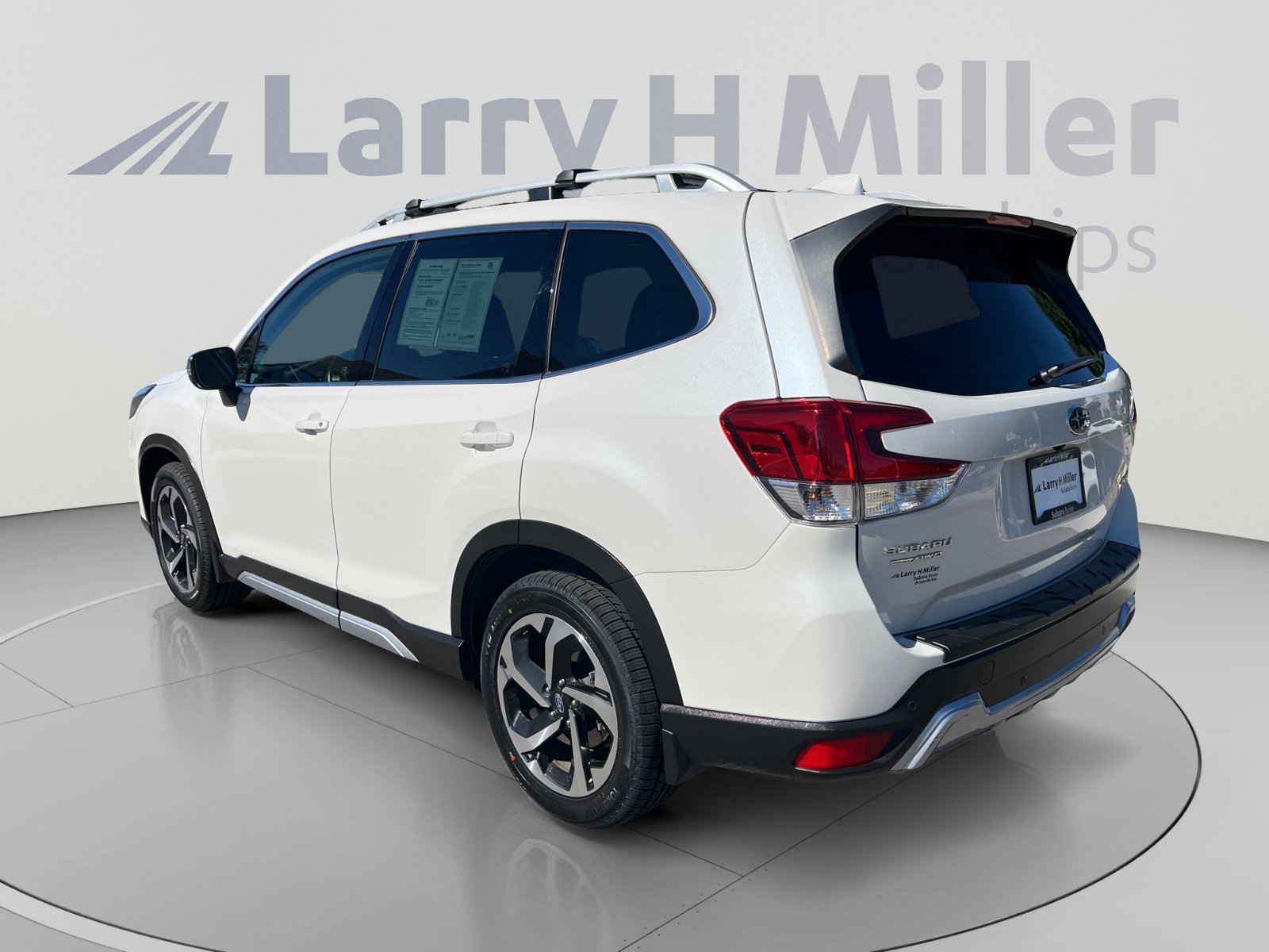 Certified 2023 Subaru Forester Touring w/ Popular Package #2 AWD/4WD image 3