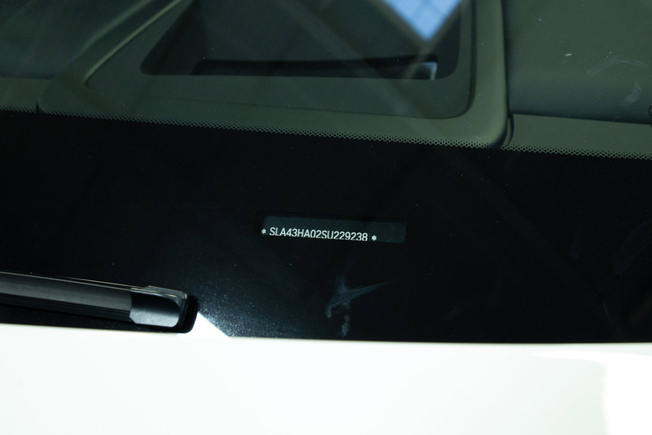 Used 2025 Rolls-Royce Cullinan Black Badge image 39