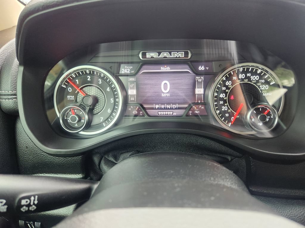Used 2021 RAM 1500 Laramie AWD/4WD image 14