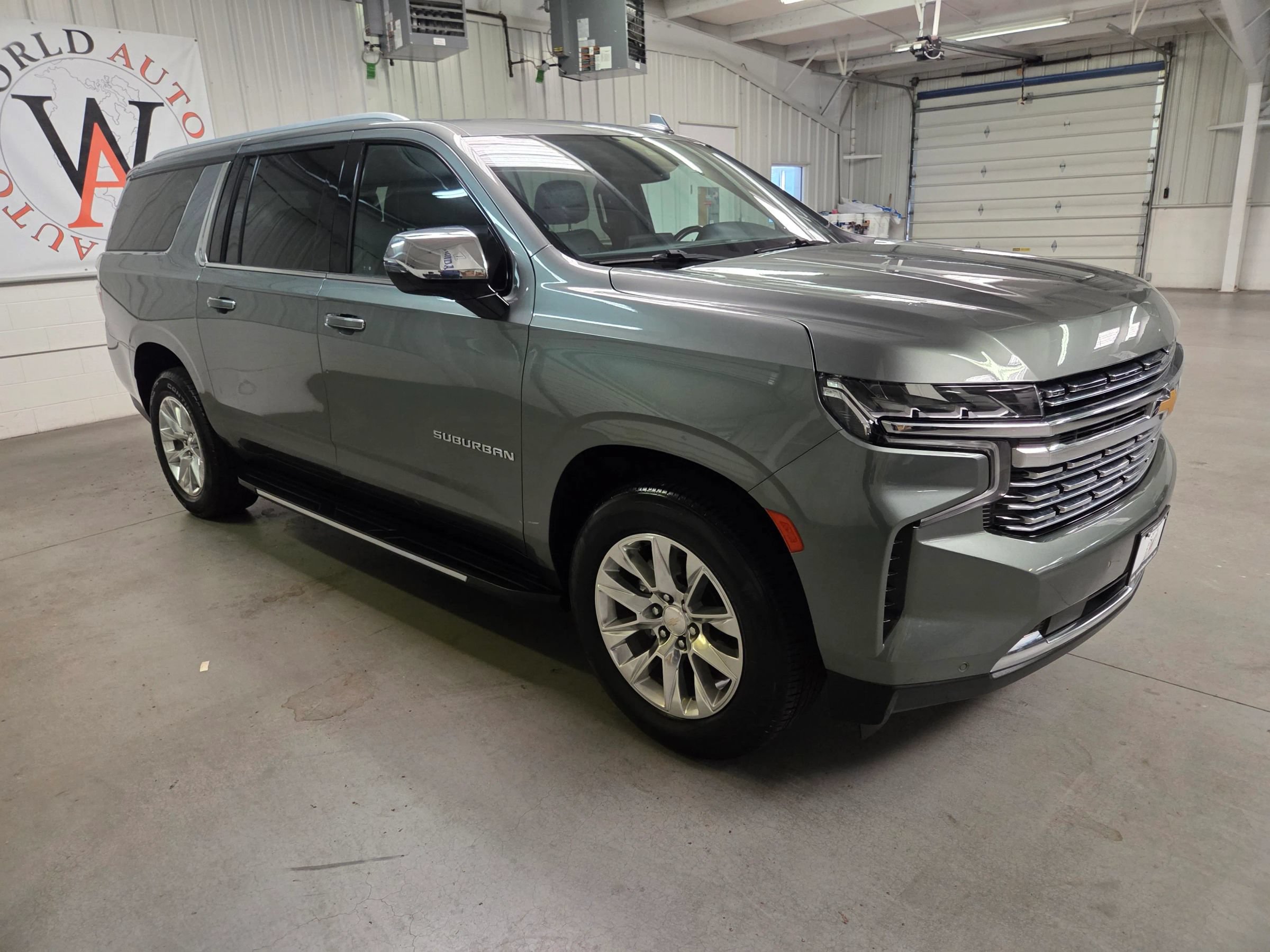 Used 2023 Chevrolet Suburban Premier RWD image 10