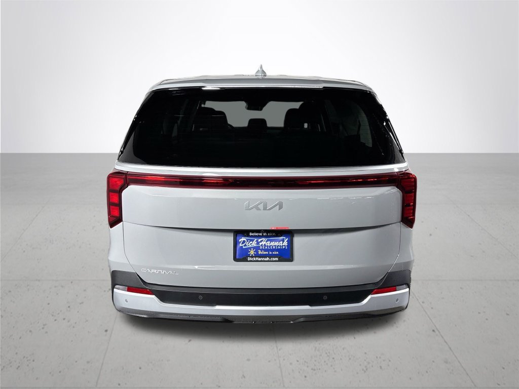 New 2027 Kia Carnival FWD image 7