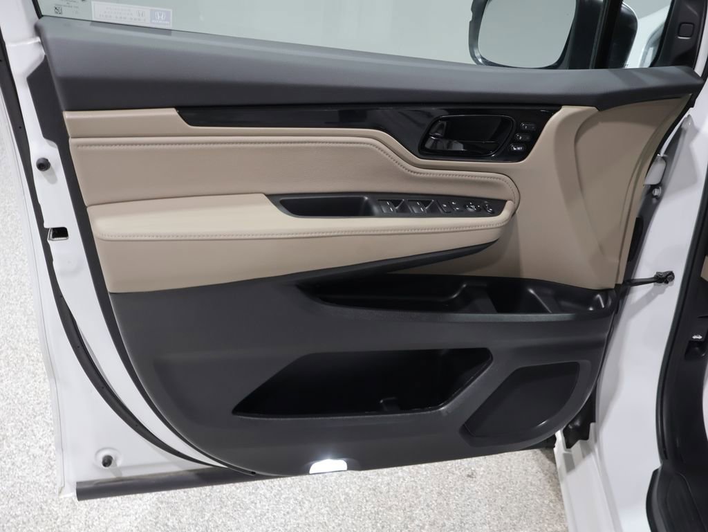 Used 2024 Honda Odyssey Touring image 13