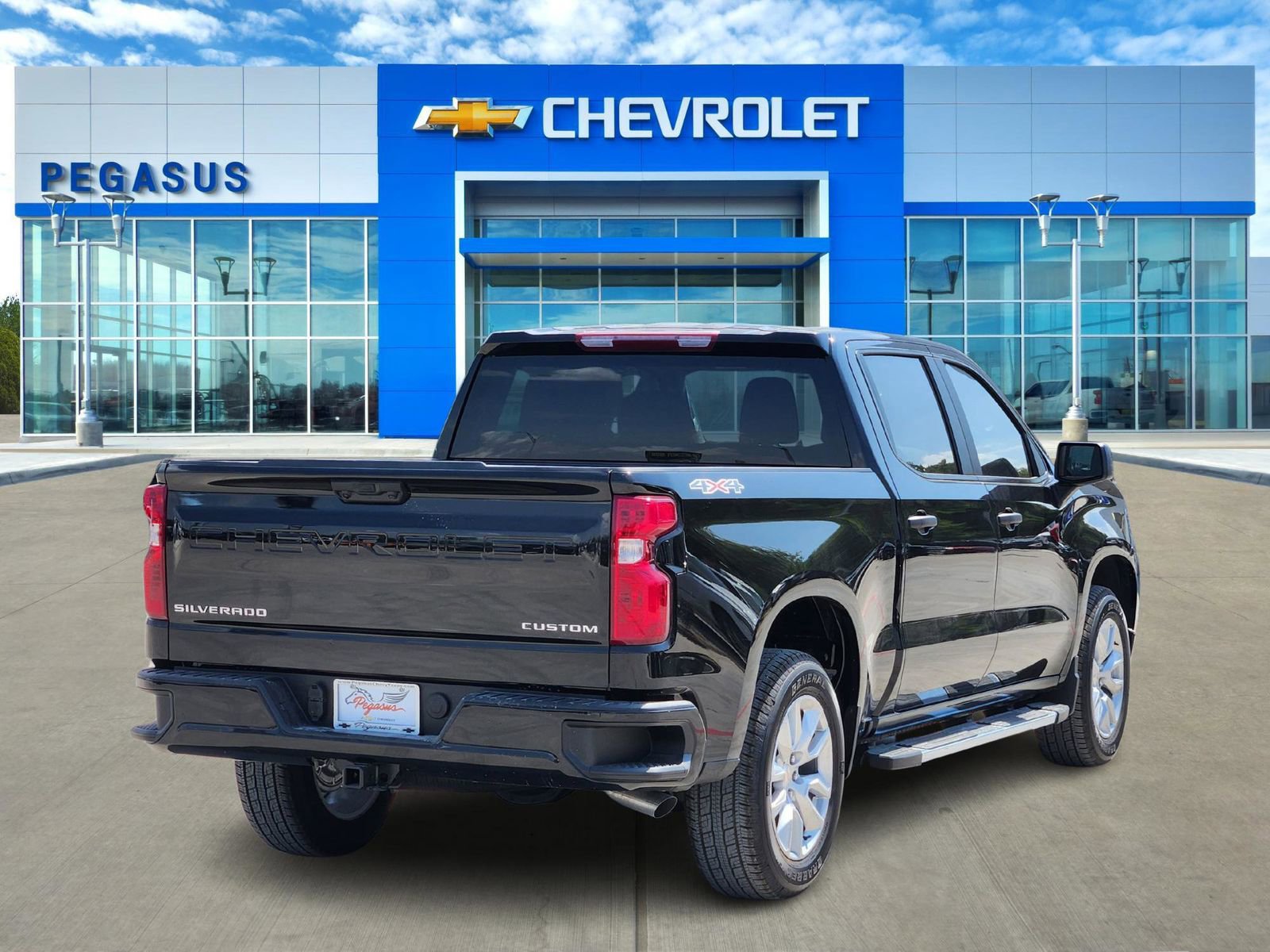 New 2025 Chevrolet Silverado 1500 Custom image 5