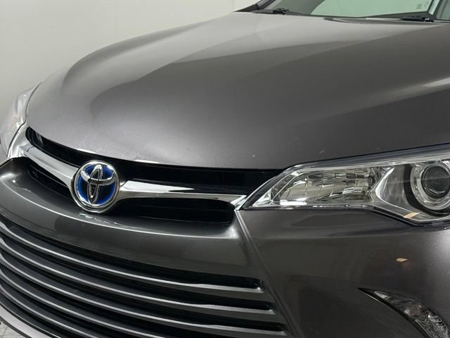 Used 2017 Toyota Camry XLE w/ Moonroof Package FWD image 13