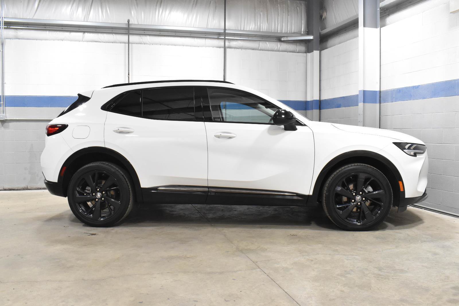 Used 2023 Buick Envision Essence w/ Sport Touring Package AWD/4WD image 30
