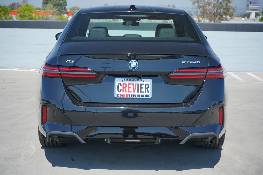 New 2026 BMW i5 eDrive40 w/ M Sport Package image 6