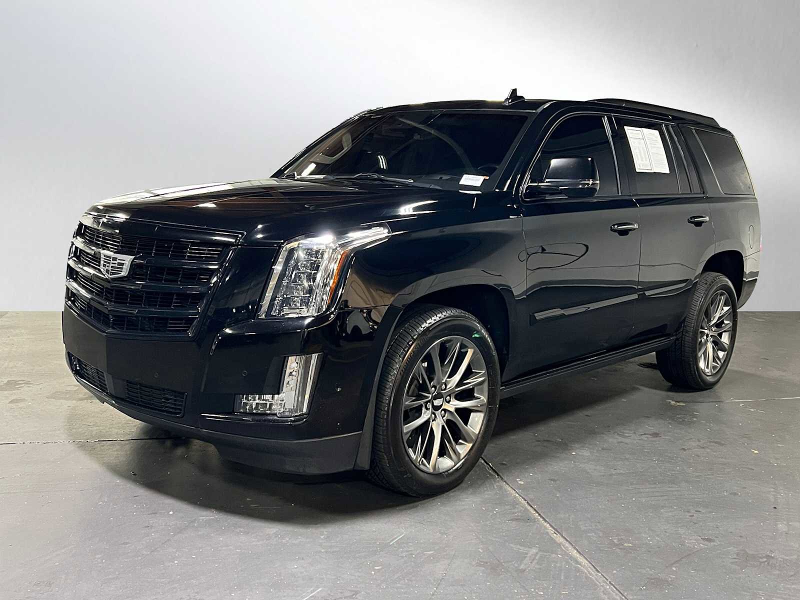 Used 2019 Cadillac Escalade Premium Luxury image 7