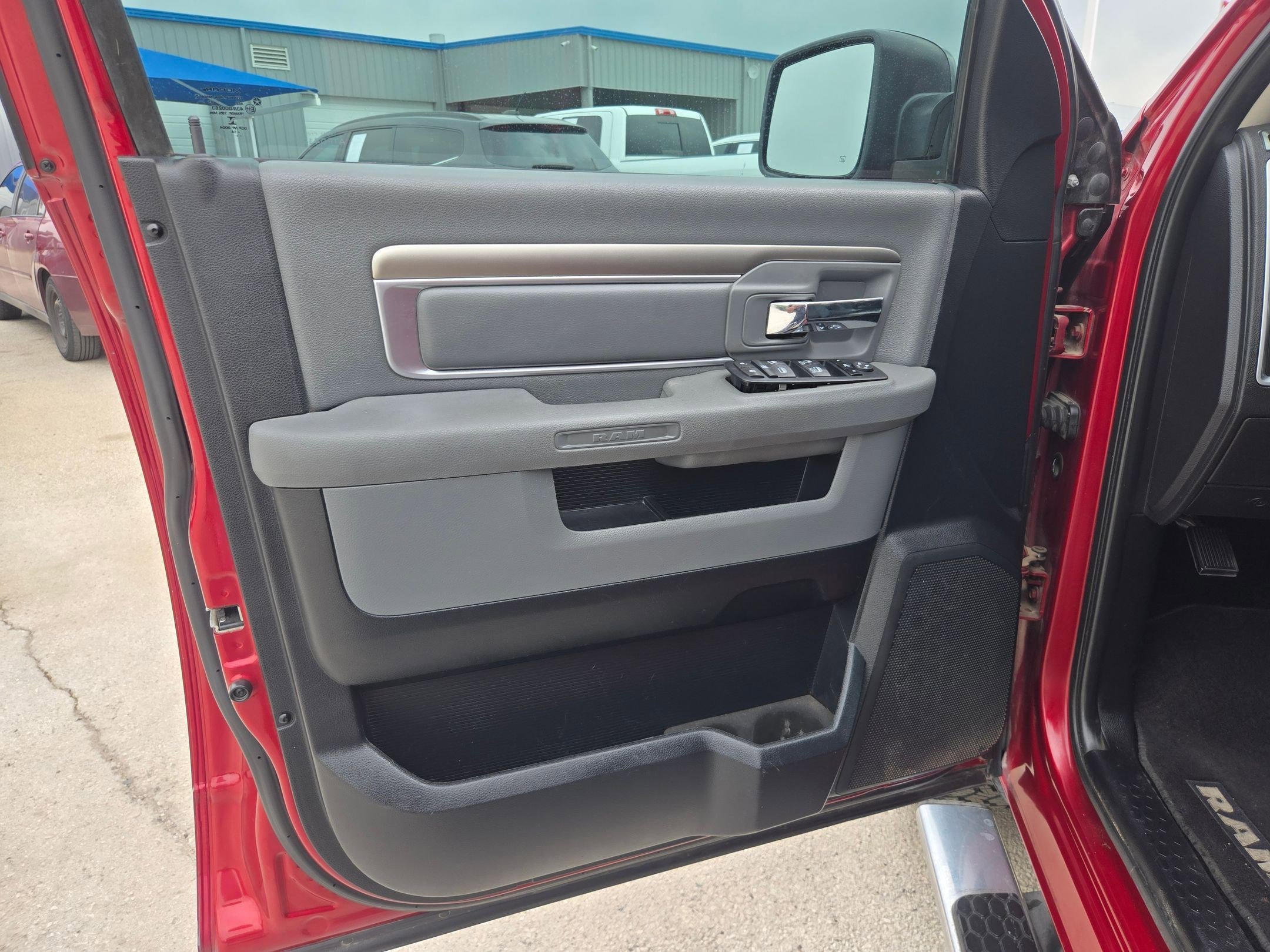 Used 2014 RAM 1500 Lone Star RWD image 12