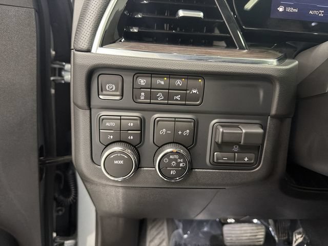 Certified 2026 Chevrolet Suburban Premier w/ Sun And Tow Package AWD/4WD image 32