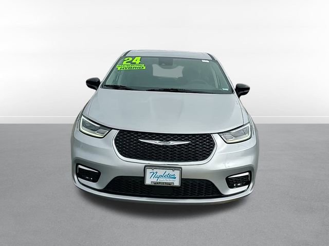 Used 2024 Chrysler Pacifica Select video 2