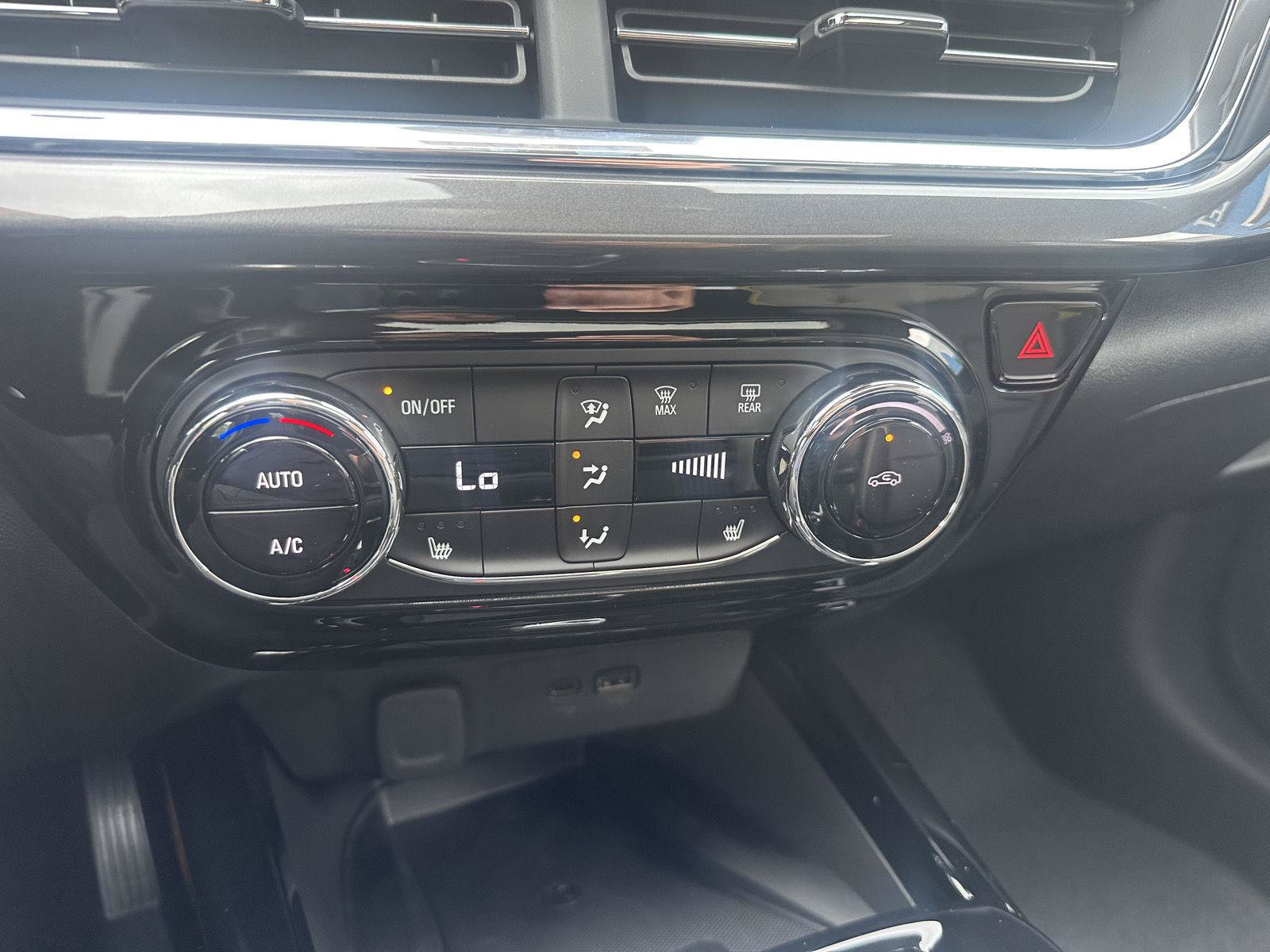 New 2026 Chevrolet Trax ACTIV w/ Sunroof Package FWD image 24