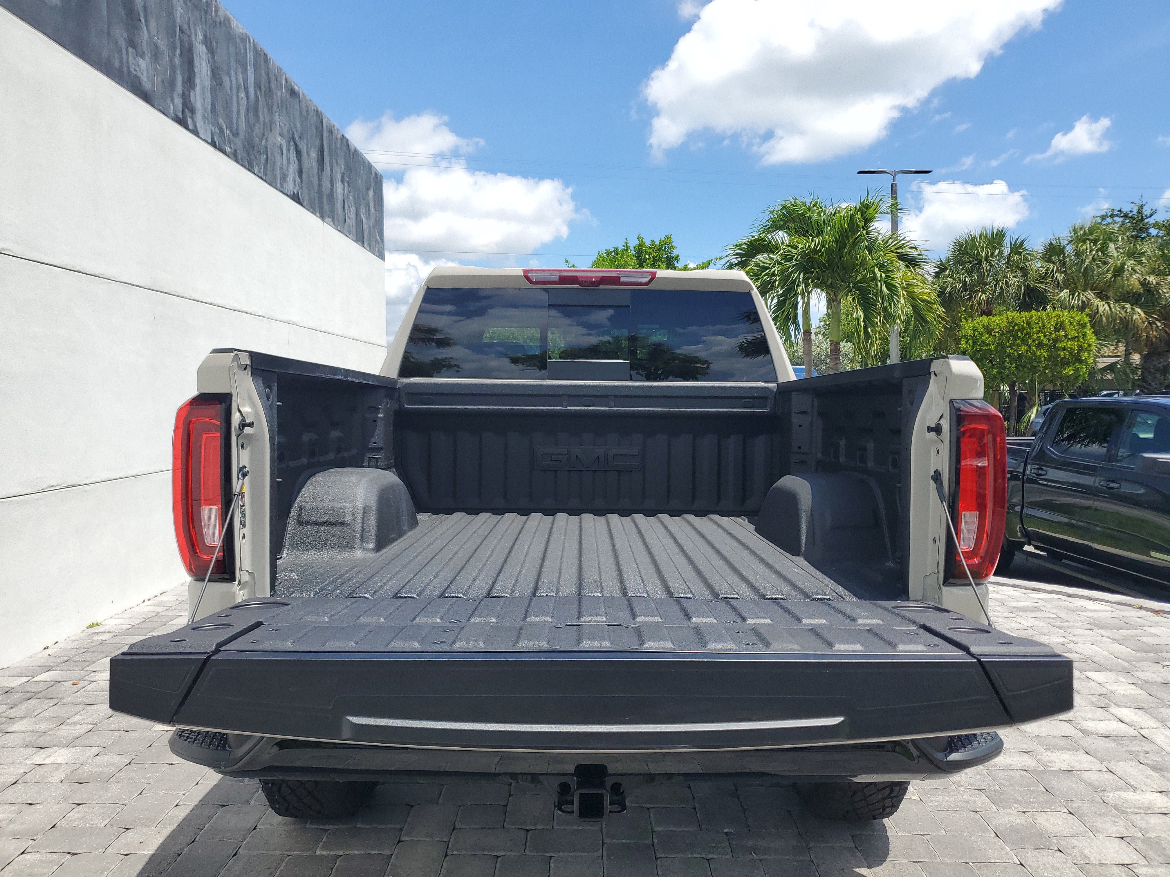 Used 2026 GMC Sierra 1500 AT4X AWD/4WD image 10