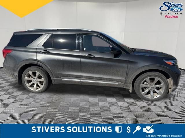 Used 2020 Ford Explorer Platinum w/ Premium Technology Package image 3