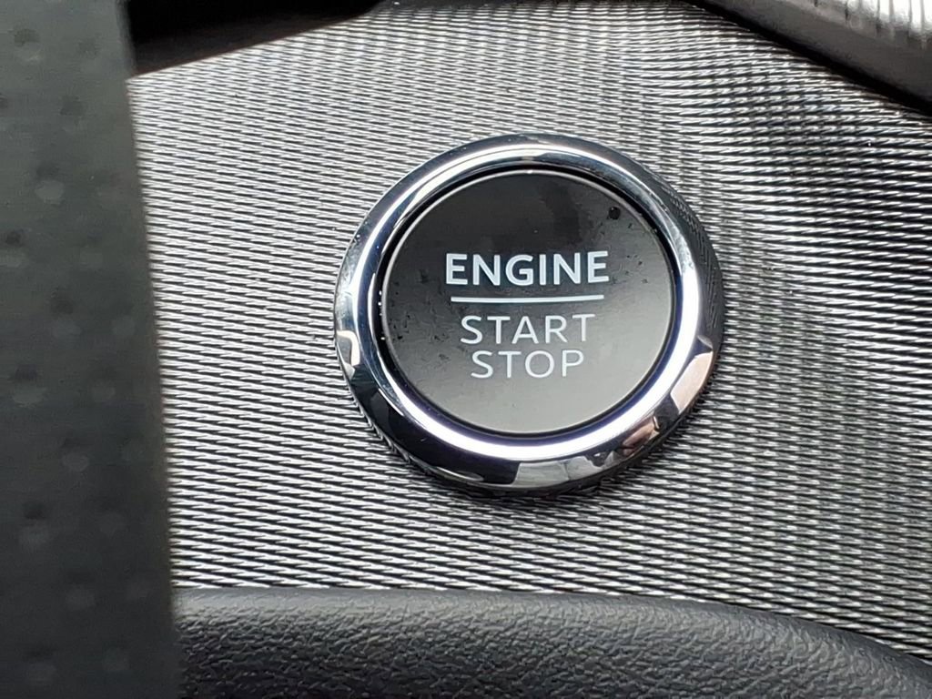 Used 2025 Ford Explorer ST w/ Sun And Sound Package image 18