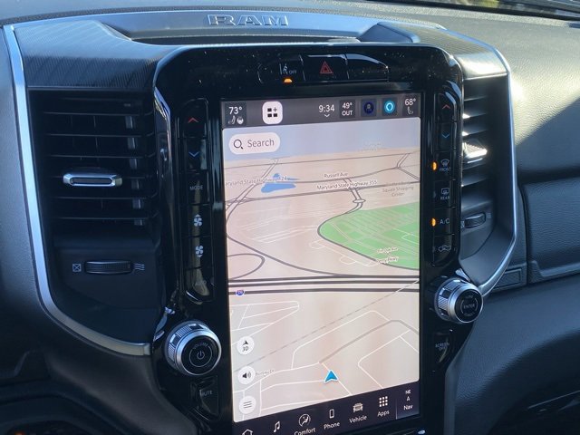 New 2026 RAM 1500 4x4 Crew Cab image 3
