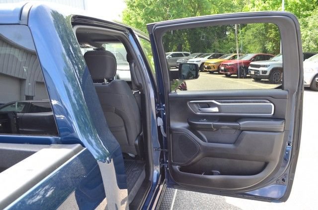 Used 2023 RAM 1500 Big Horn AWD/4WD image 34