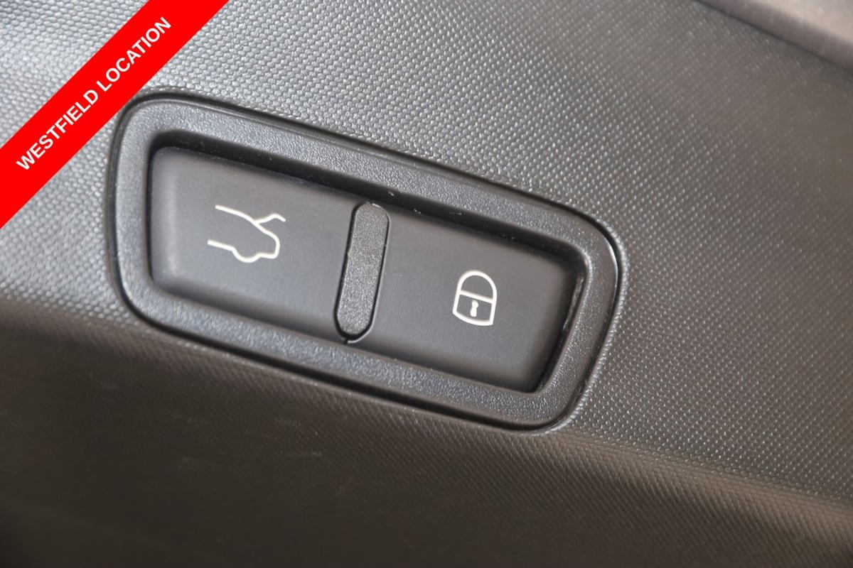 Used 2024 Alfa Romeo Stelvio Ti AWD/4WD image 48