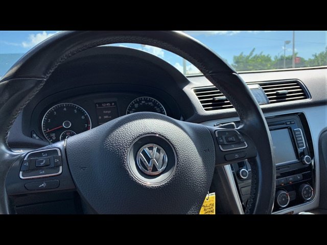 Used 2013 Volkswagen Passat 2.5 SE FWD image 9