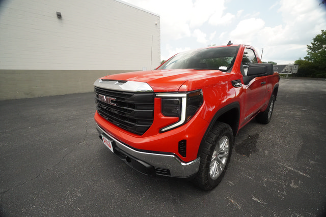 Used 2025 GMC Sierra 1500 Pro w/ Pro Value Package AWD/4WD image 7