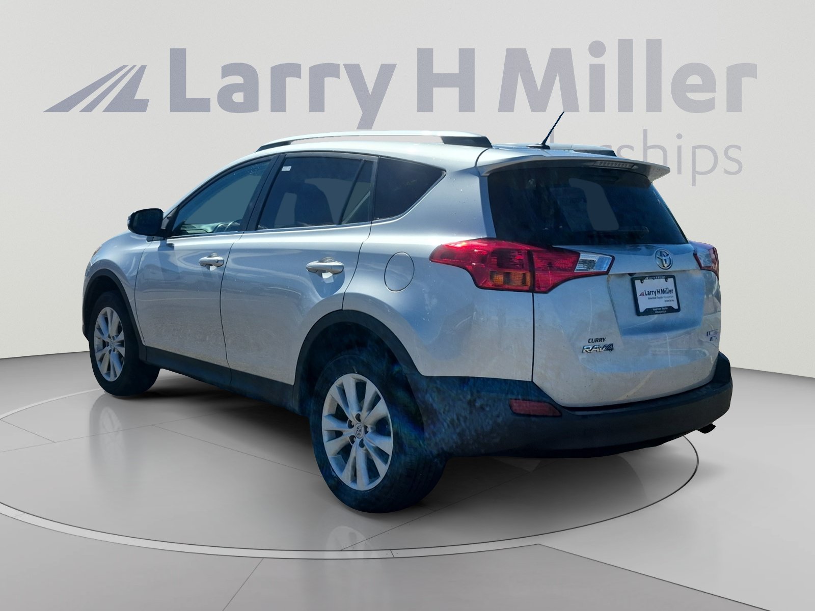 Used 2013 Toyota RAV4 Limited AWD/4WD image 3