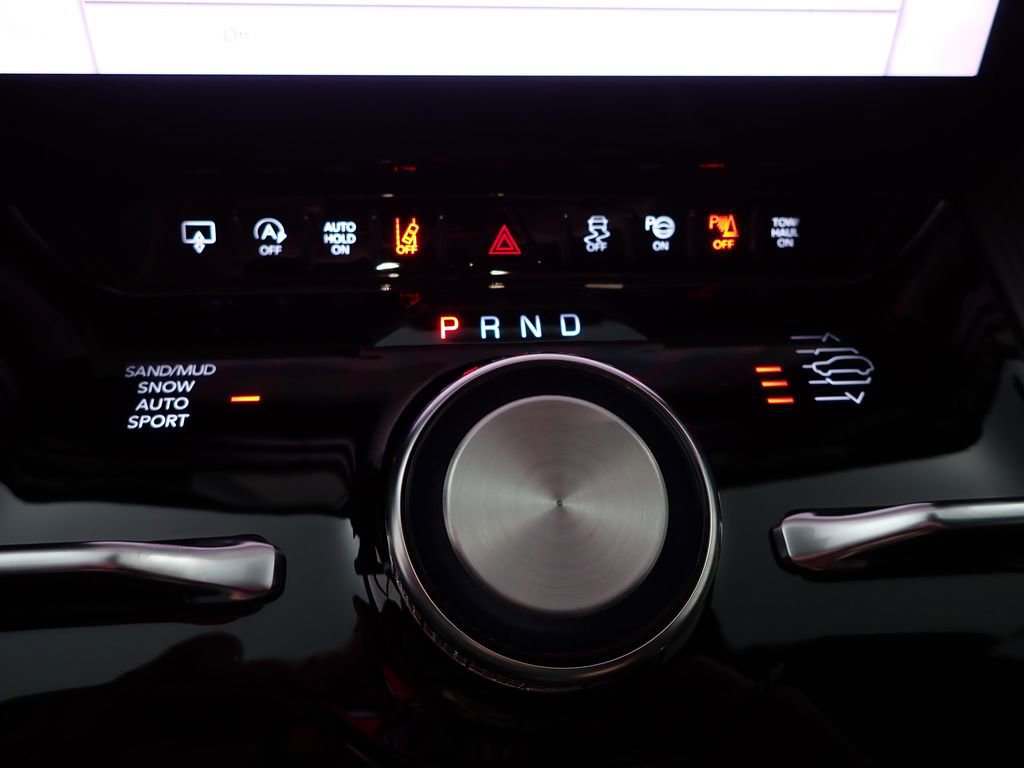 New 2026 Jeep Grand Wagoneer Summit AWD/4WD image 36