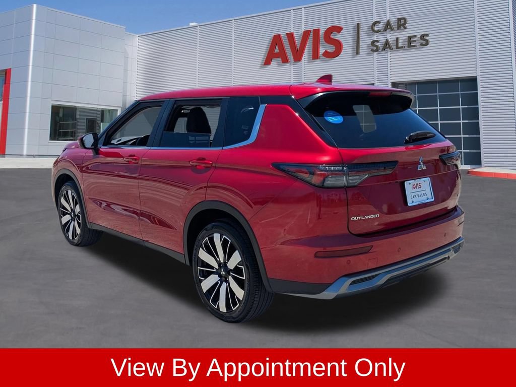 Used 2025 Mitsubishi Outlander SE FWD image 9