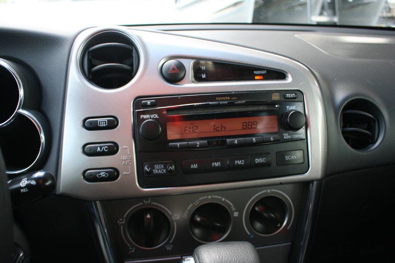 Used 2005 Toyota Matrix FWD image 15