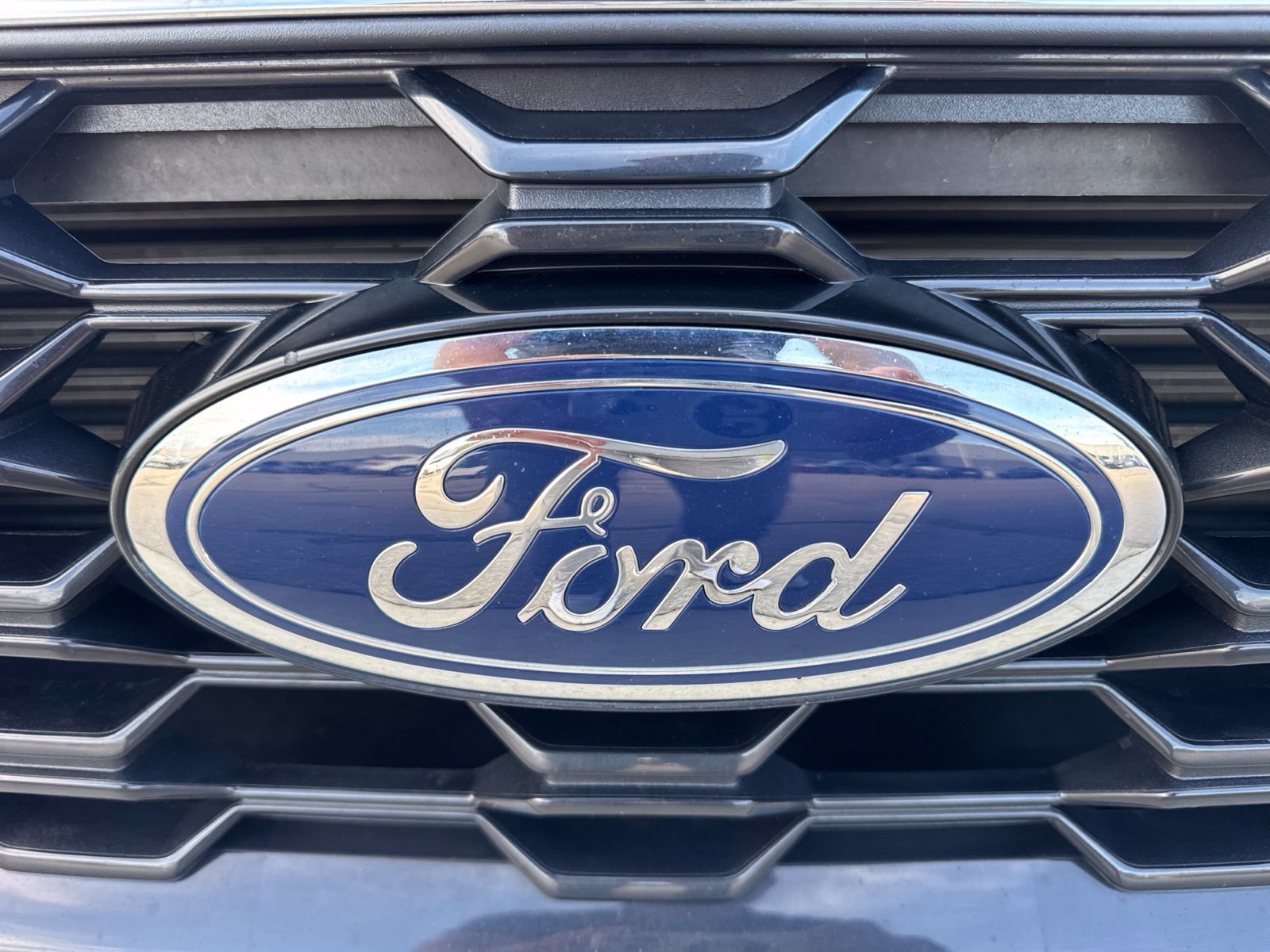 Certified 2024 Ford Escape ST-Line w/ Tech Pack #1 AWD/4WD image 13