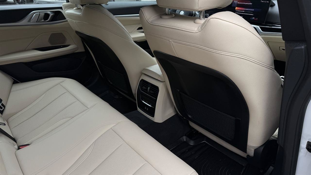 Used 2023 BMW i4 eDrive35 w/ Premium Package RWD image 36
