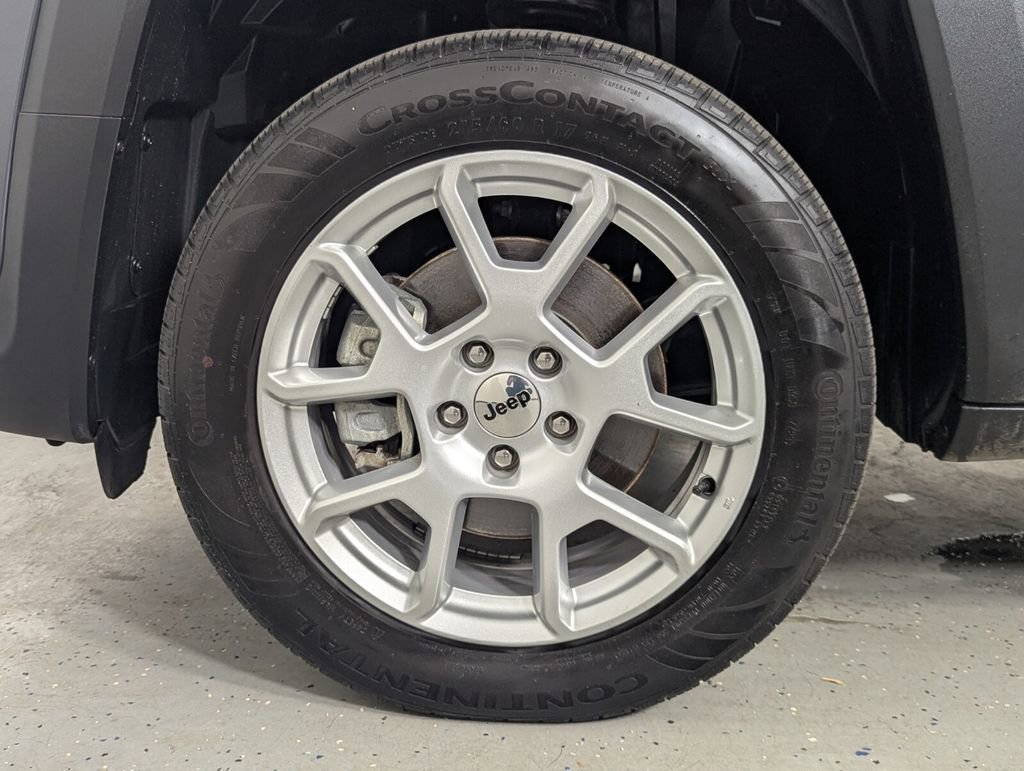 Used 2023 Jeep Renegade Latitude image 11