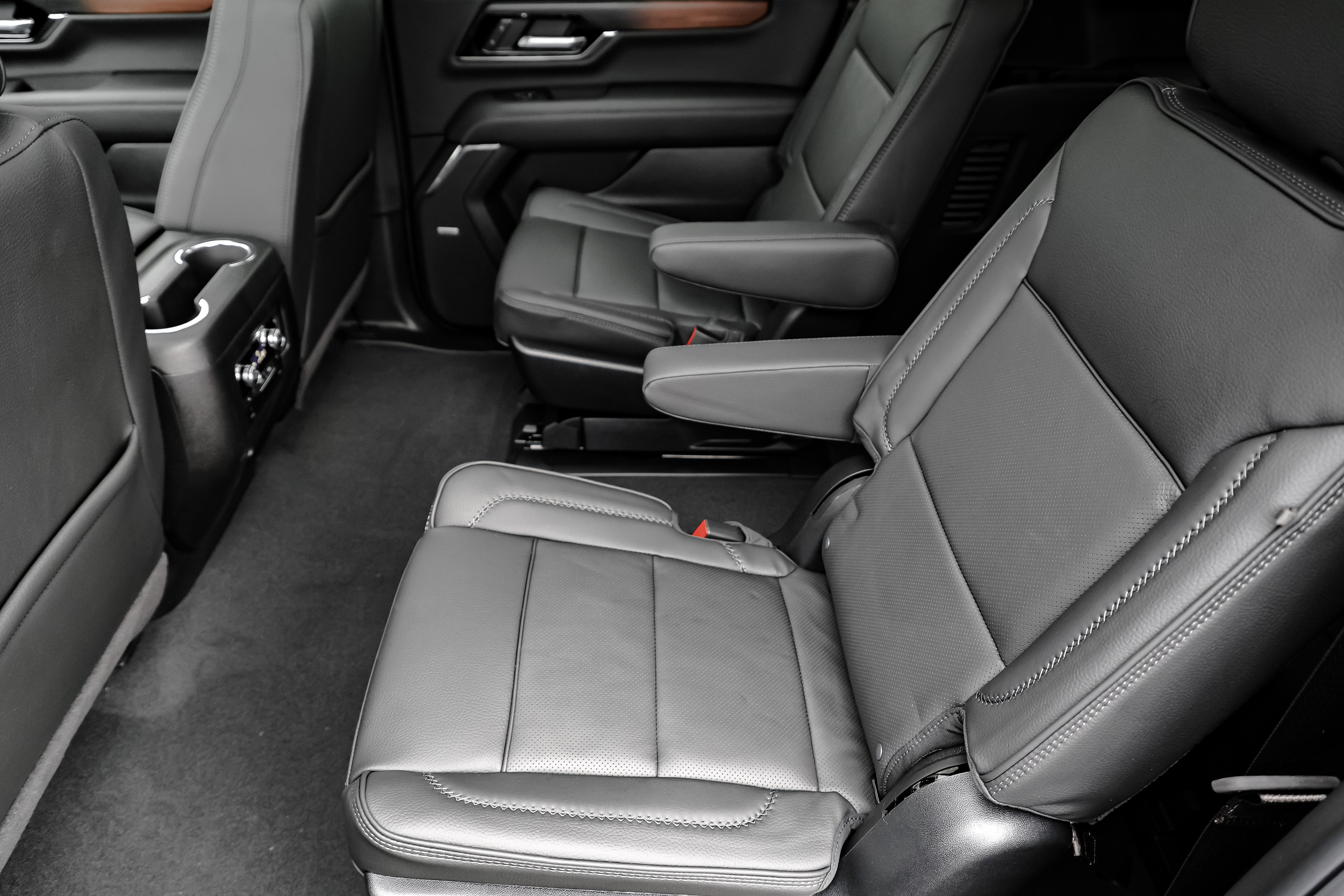 New 2026 GMC Yukon XL Denali image 23