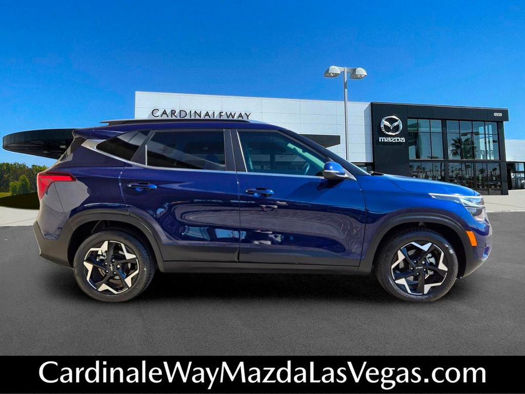Used 2024 Kia Seltos EX FWD image 6