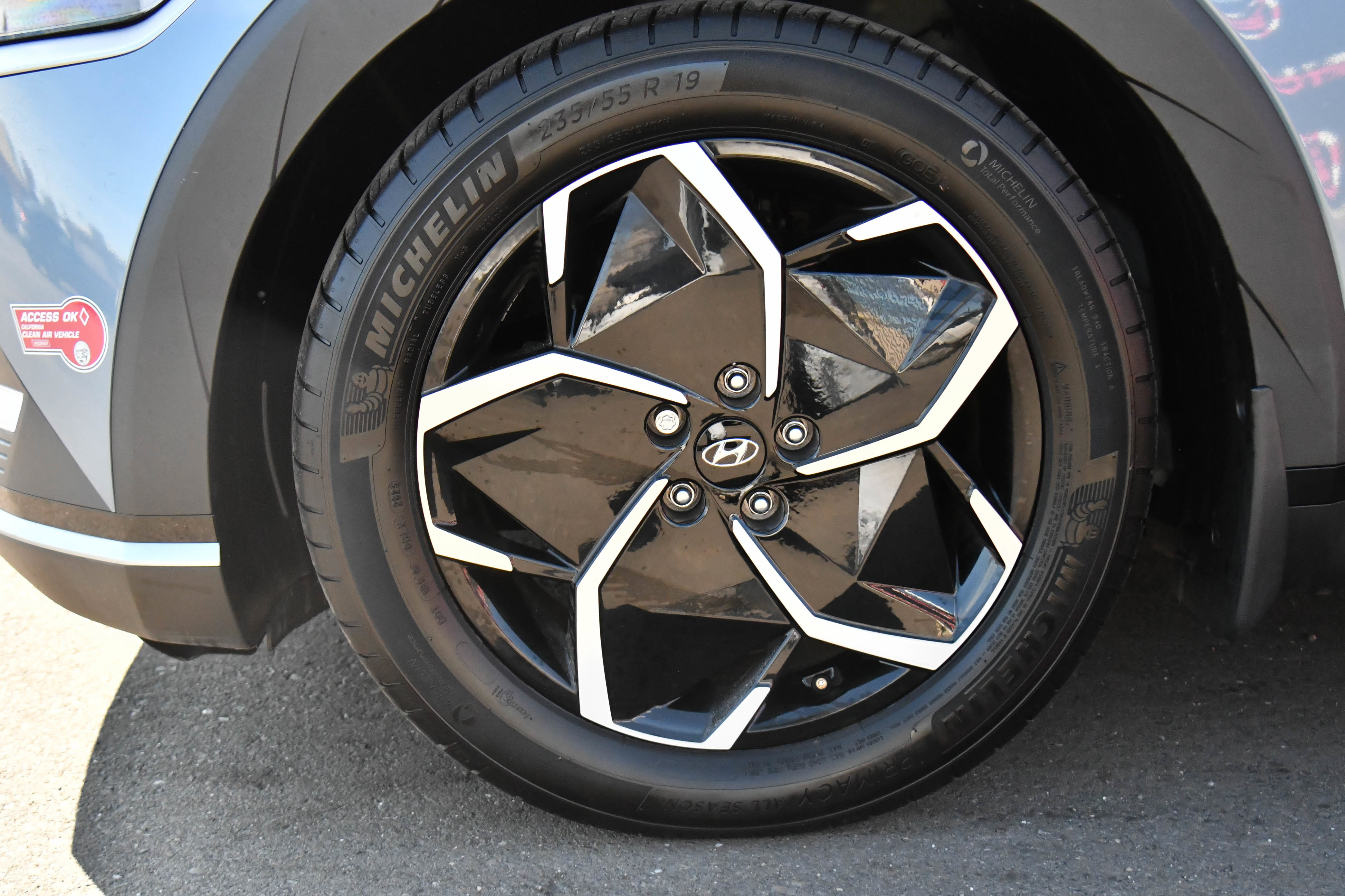 Used 2024 Hyundai Ioniq 5 SE image 12