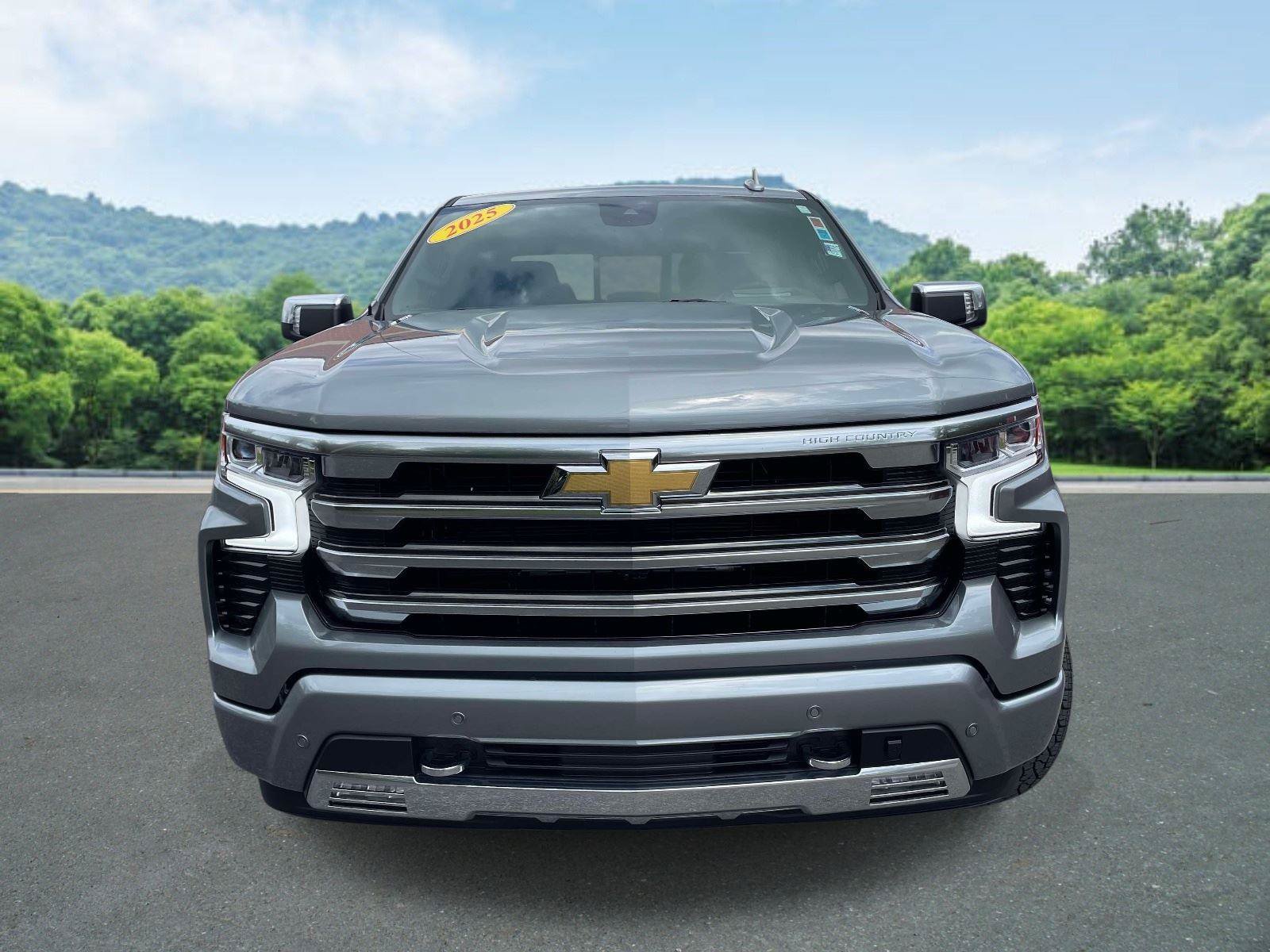 Used 2025 Chevrolet Silverado 1500 High Country w/ Technology Package AWD/4WD image 27