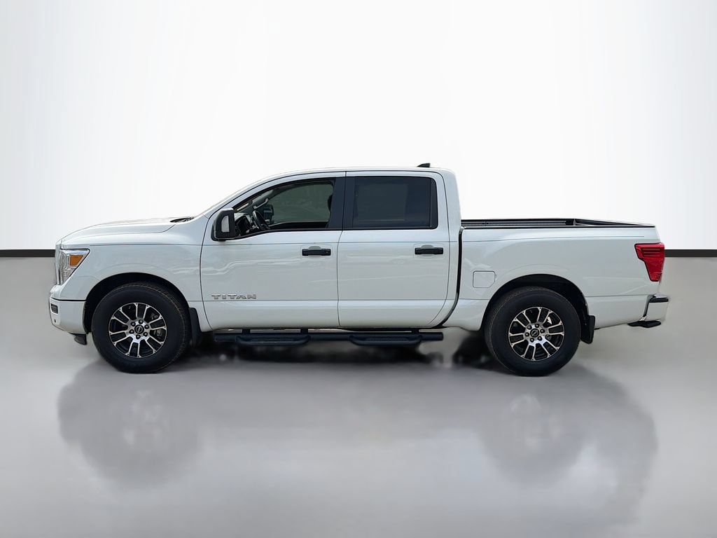 Certified 2024 Nissan Titan SV w/ SV Convenience Package RWD image 9