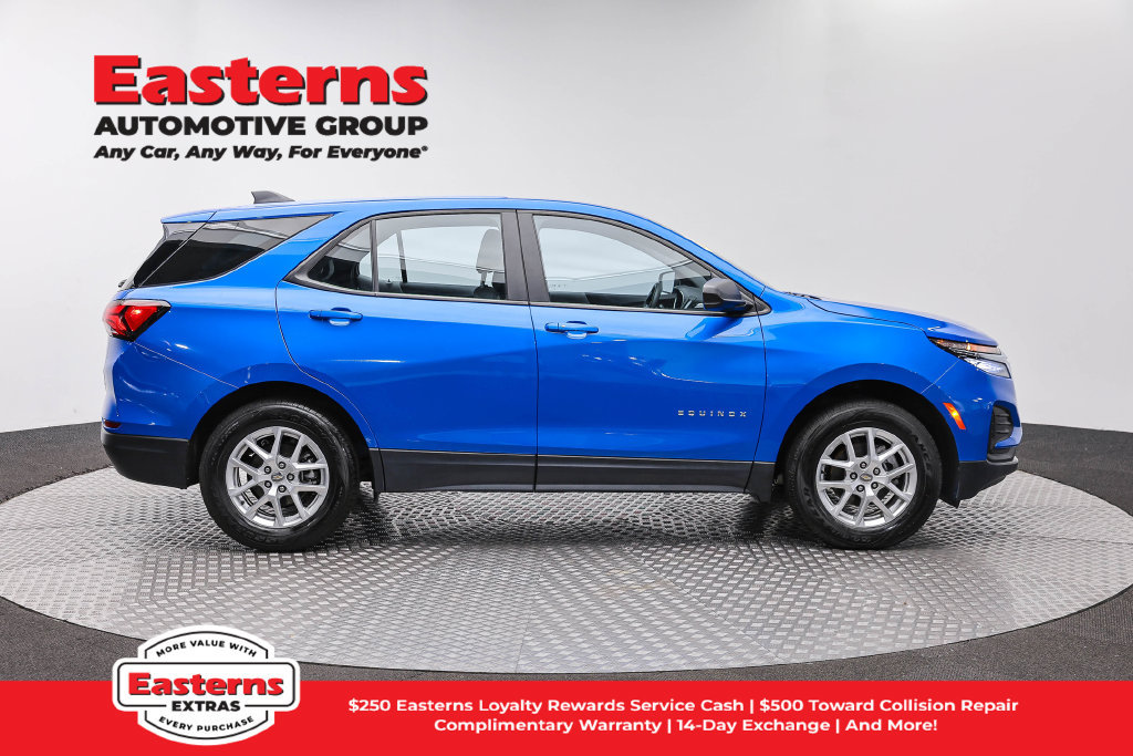 Used 2024 Chevrolet Equinox LS AWD/4WD image 5