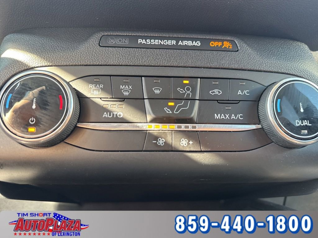 Used 2025 Ford Escape Active AWD/4WD image 23