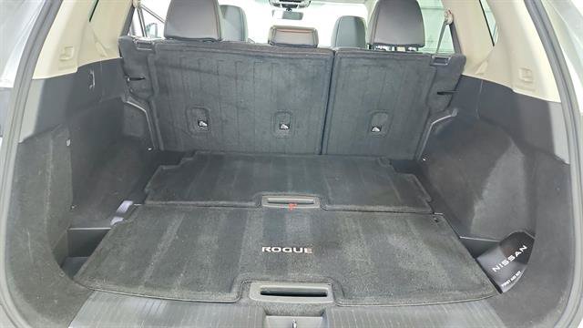 Used 2022 Nissan Rogue SL w/ SL Premium Package FWD image 10