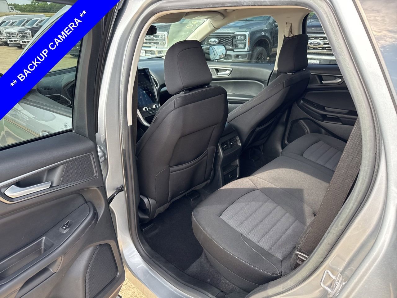 Used 2022 Ford Edge SE image 7